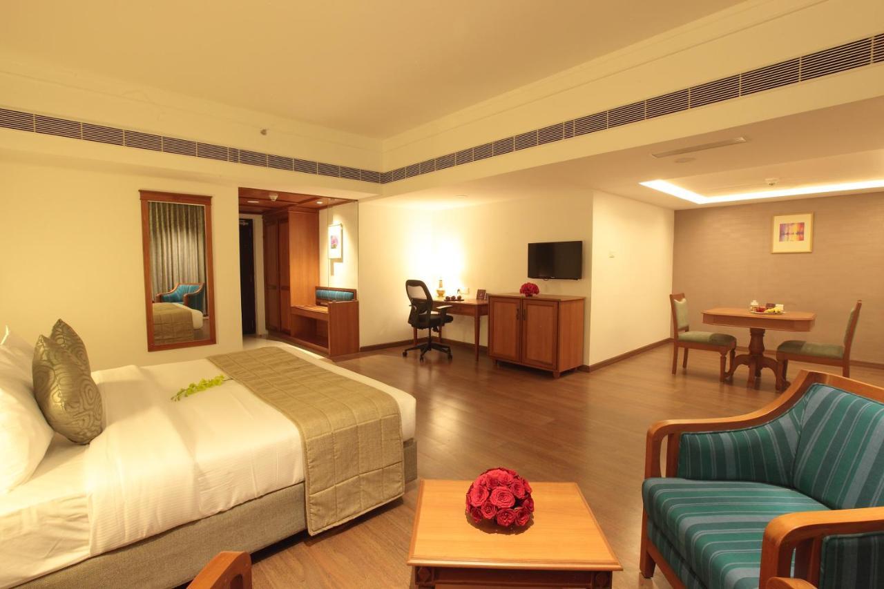 Hotel Monsoon Empress Kochi Extérieur photo
