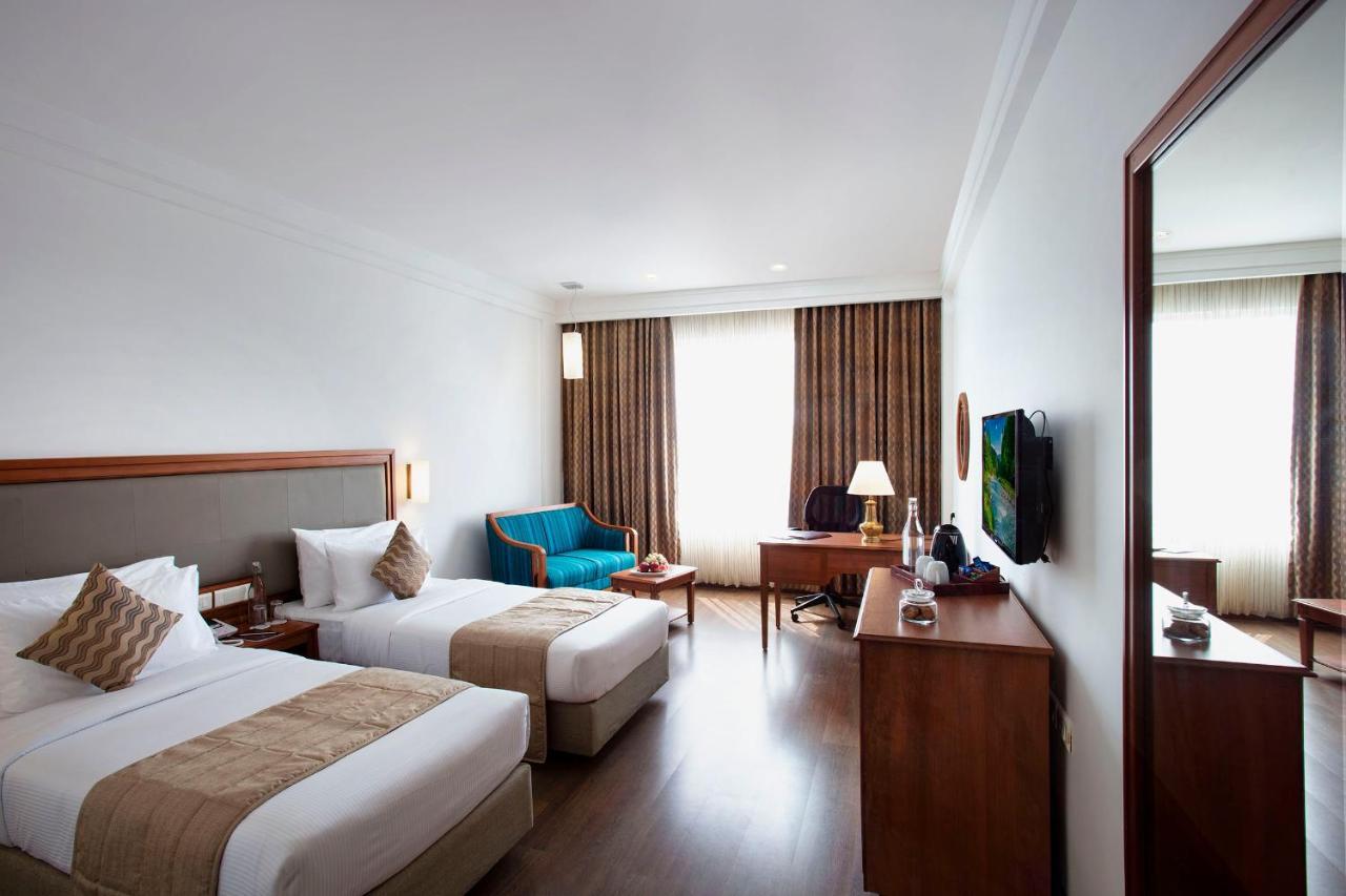 Hotel Monsoon Empress Kochi Extérieur photo